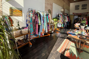 The 5 Vintage Fashion Trends Taking Over Los Angeles Right Now (And Why We’re Not Mad About It)